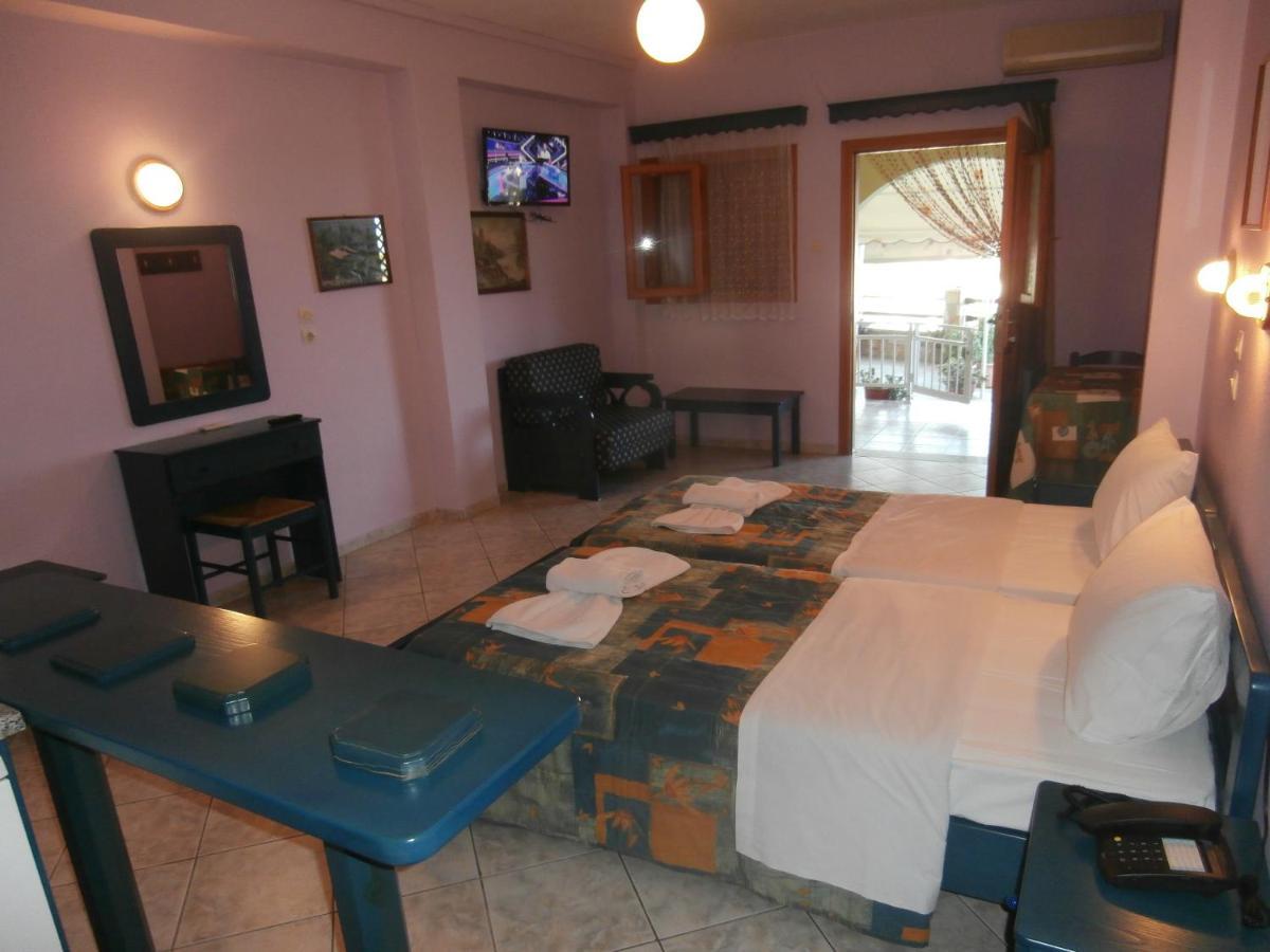 Haravgi Hotel Patitiri  Exterior photo