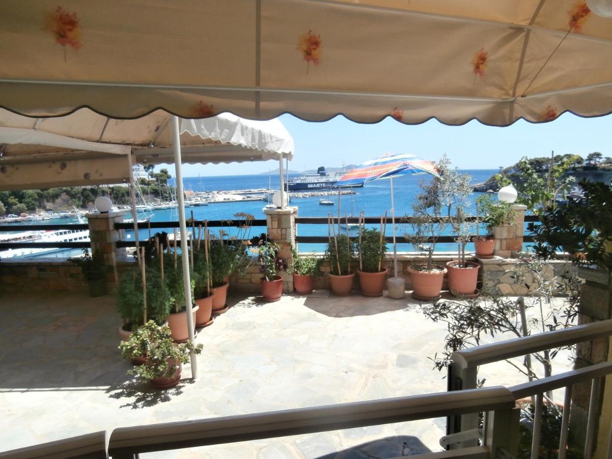 Haravgi Hotel Patitiri  Exterior photo