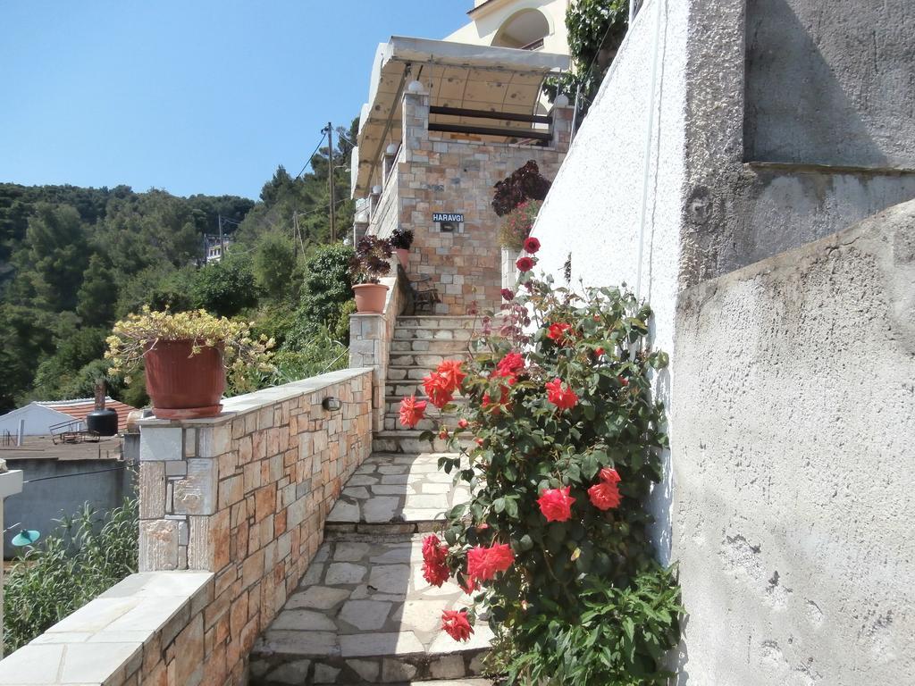 Haravgi Hotel Patitiri  Exterior photo