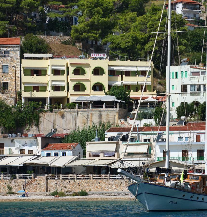 Haravgi Hotel Patitiri  Exterior photo